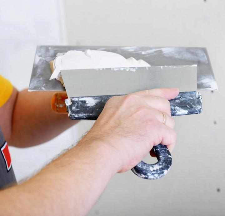 Travaux de peinture et de plâtrerie